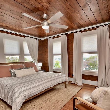 Coastal Craftsman- Walk To Beach & Pleasure Pier- As Seen On 'Restoring Galveston' Exterior foto
