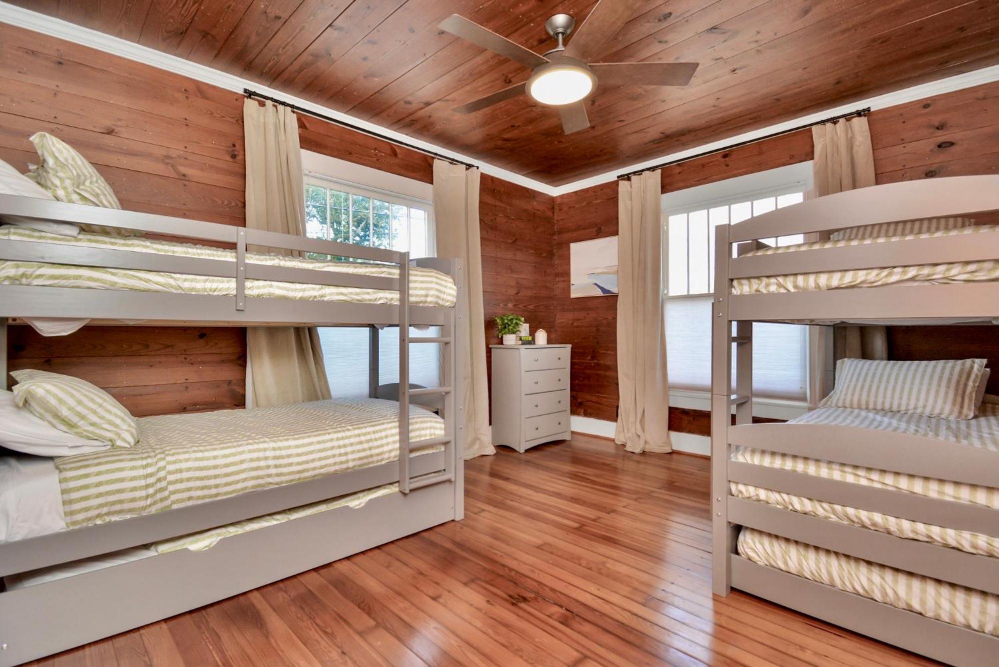 Coastal Craftsman- Walk To Beach & Pleasure Pier- As Seen On 'Restoring Galveston' Exterior foto